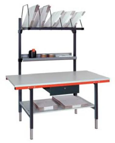 DKP163001 Komplettpackplatz mit breiter Tischplatte